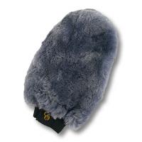 MATTES GROOMING GLOVE IN TRUE LAMB FOR CLEANING VARIOUS COLORS