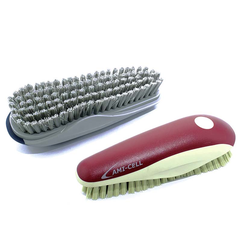 Short bristle grooming dandy brush equestro