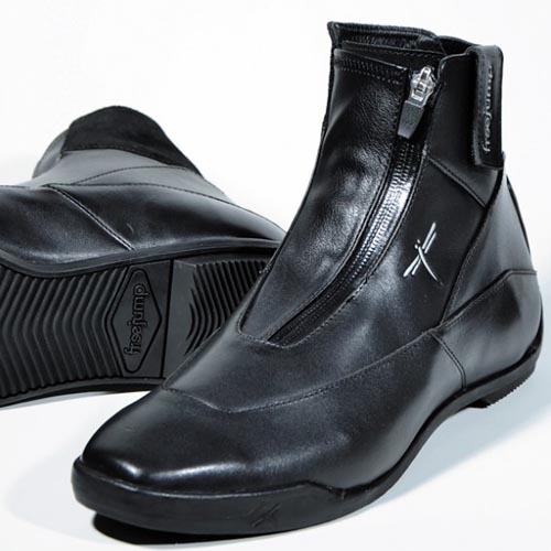 freejump canvas boots